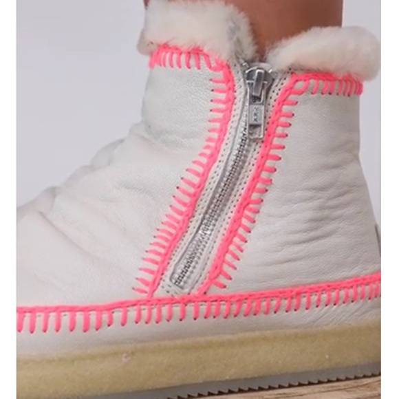 Free people NWT Laidback London Setsu Crochet Side Zip Ankle Boot White Warmlove - Picture 5 of 12